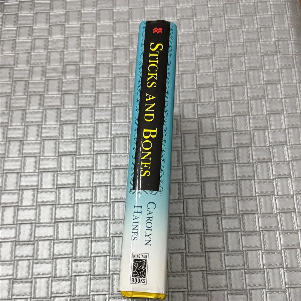 Sticks and Bones by Carolyn Haines Sarah Booth Delaney Mystery Paperback